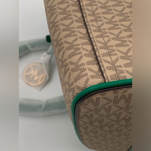 🌹New List🌹NWT Michael Kors MK Signature Jet Set Travel Medium Duffle Bag Satchel - Picture 11 of 15